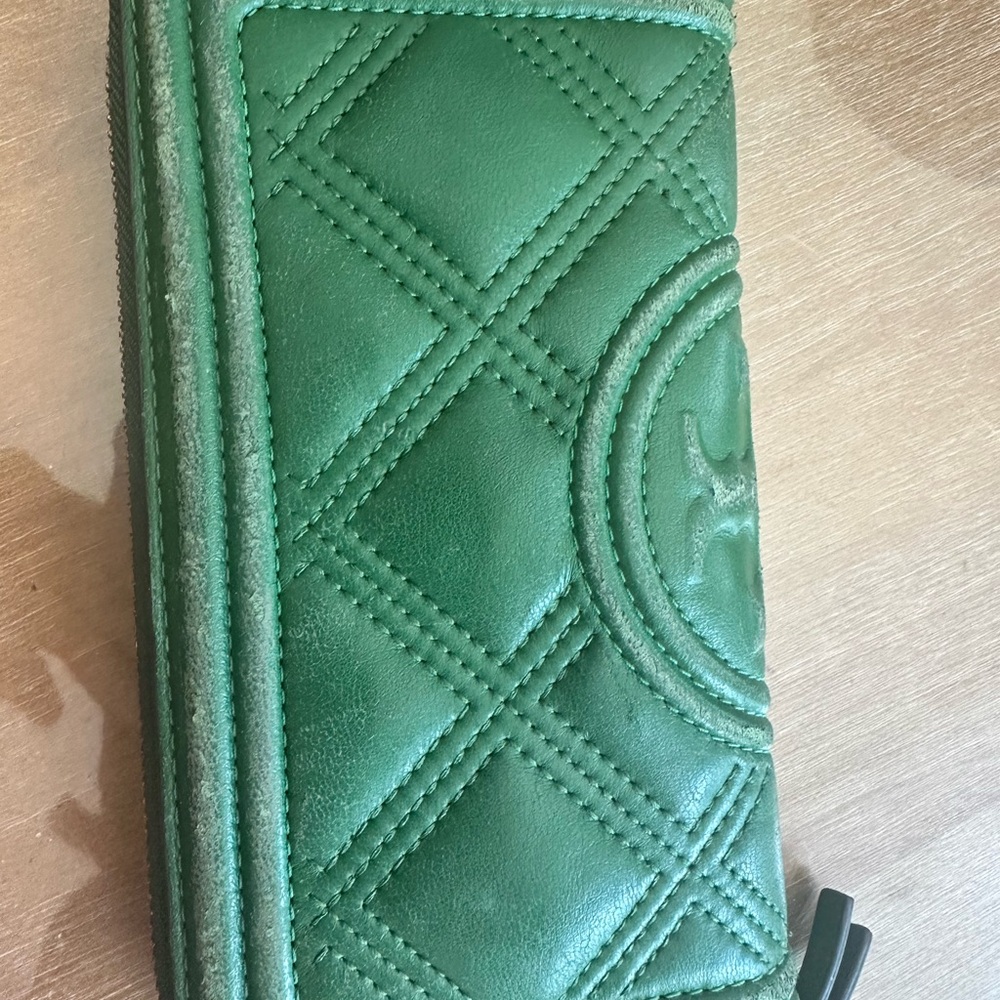 Tory Burch Emerald Quilted Wallet